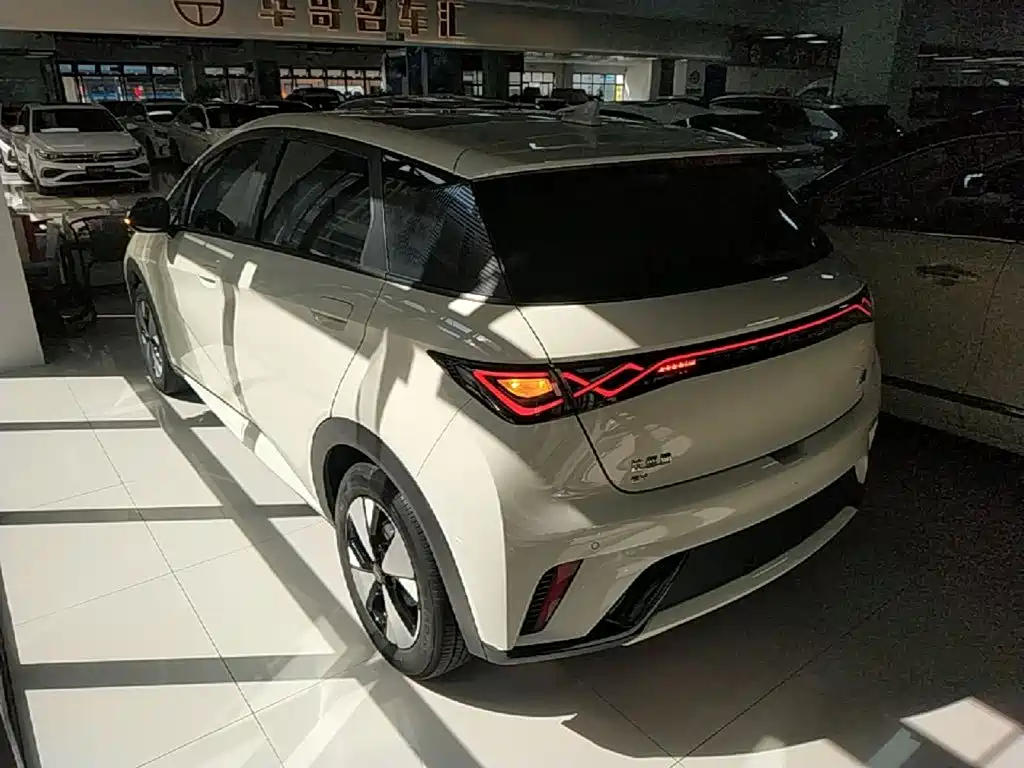 BYD Dolphin — миниатюра 5