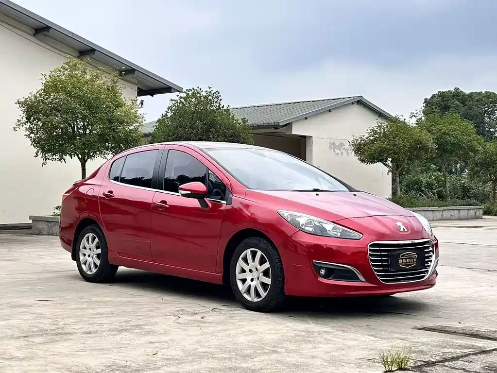 Peugeot 308 2014 1.6L MT