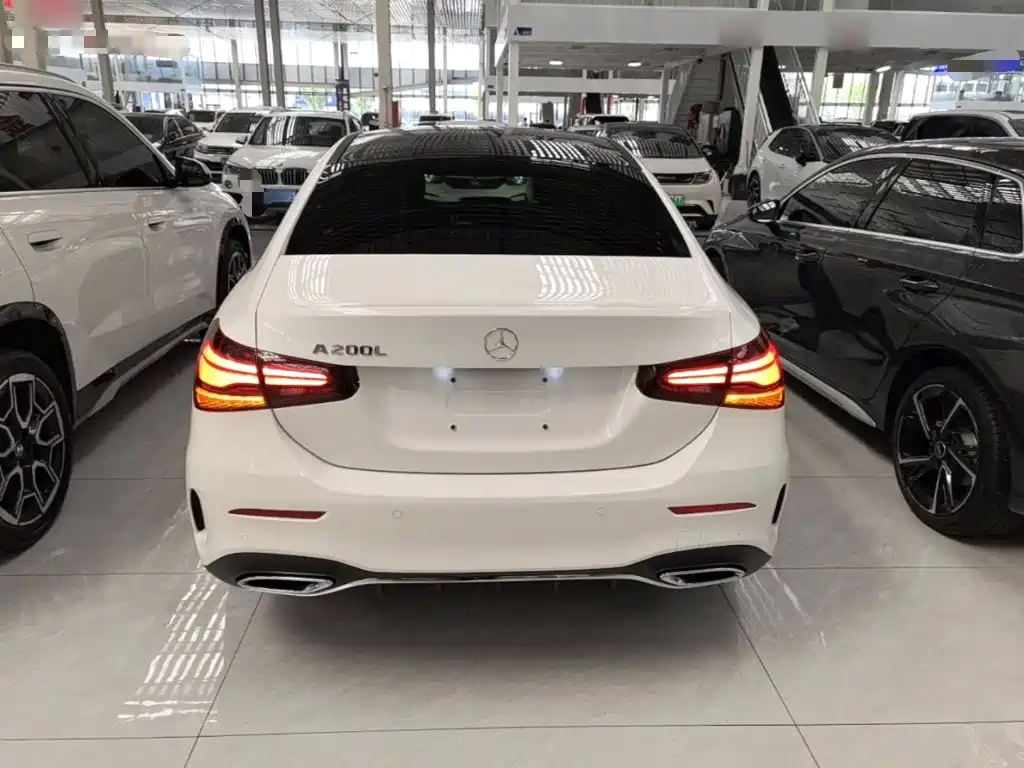 Mercedes-Benz A-Class — миниатюра 6