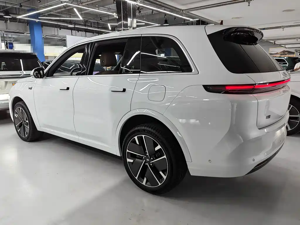 Li Auto Li L8 — миниатюра 14