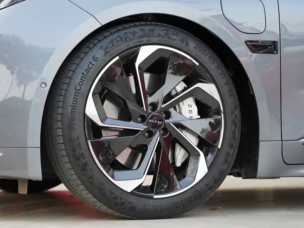 ZEEKR EXTREME KRYPTON 001