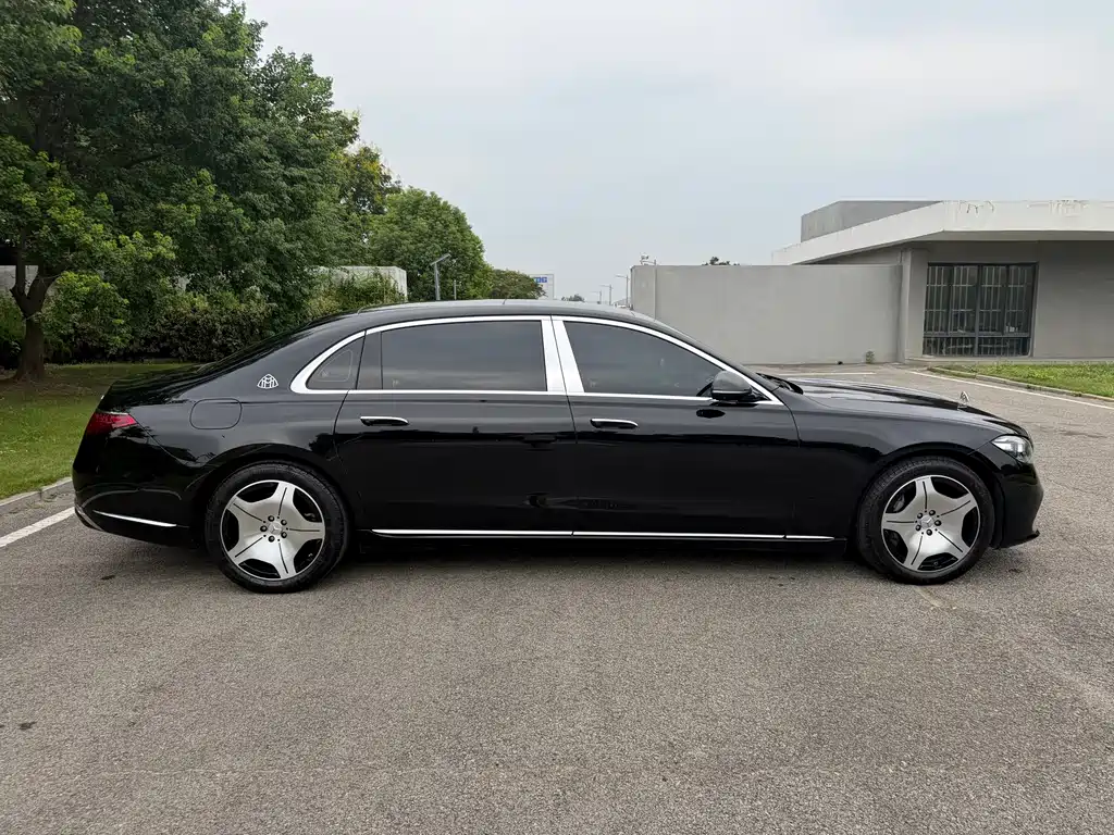 Mercedes-Benz S-Class — миниатюра 6