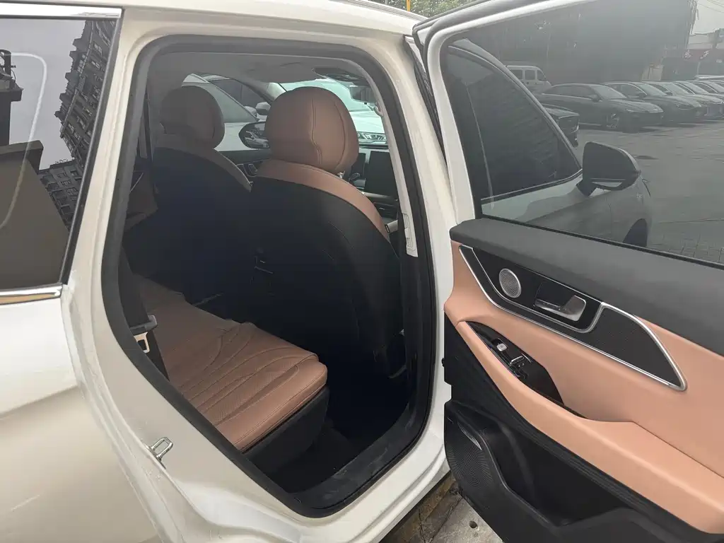 Chery Tiggo 8L — миниатюра 13
