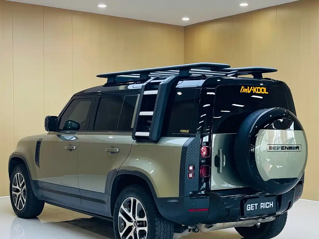 Land Rover Defender — миниатюра 7