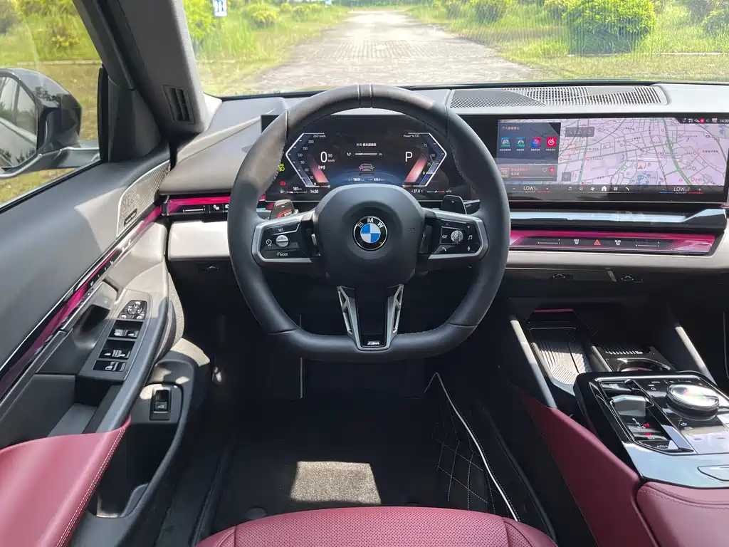 BMW 5 Series — миниатюра 17