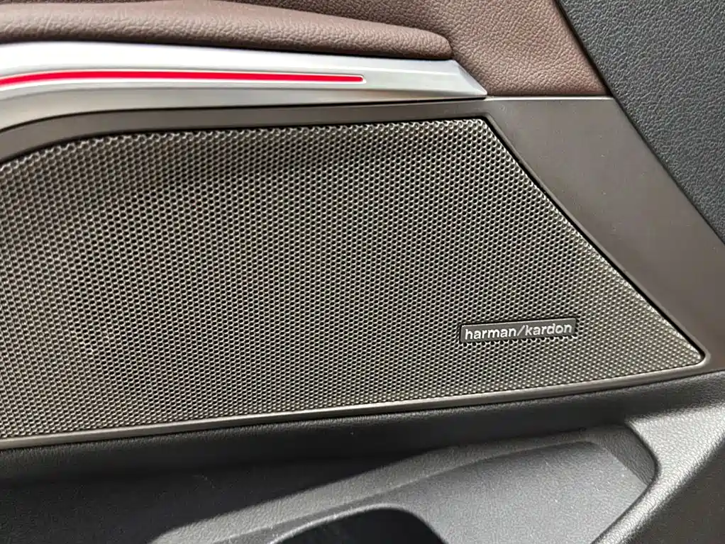 BMW 3 Series — миниатюра 15