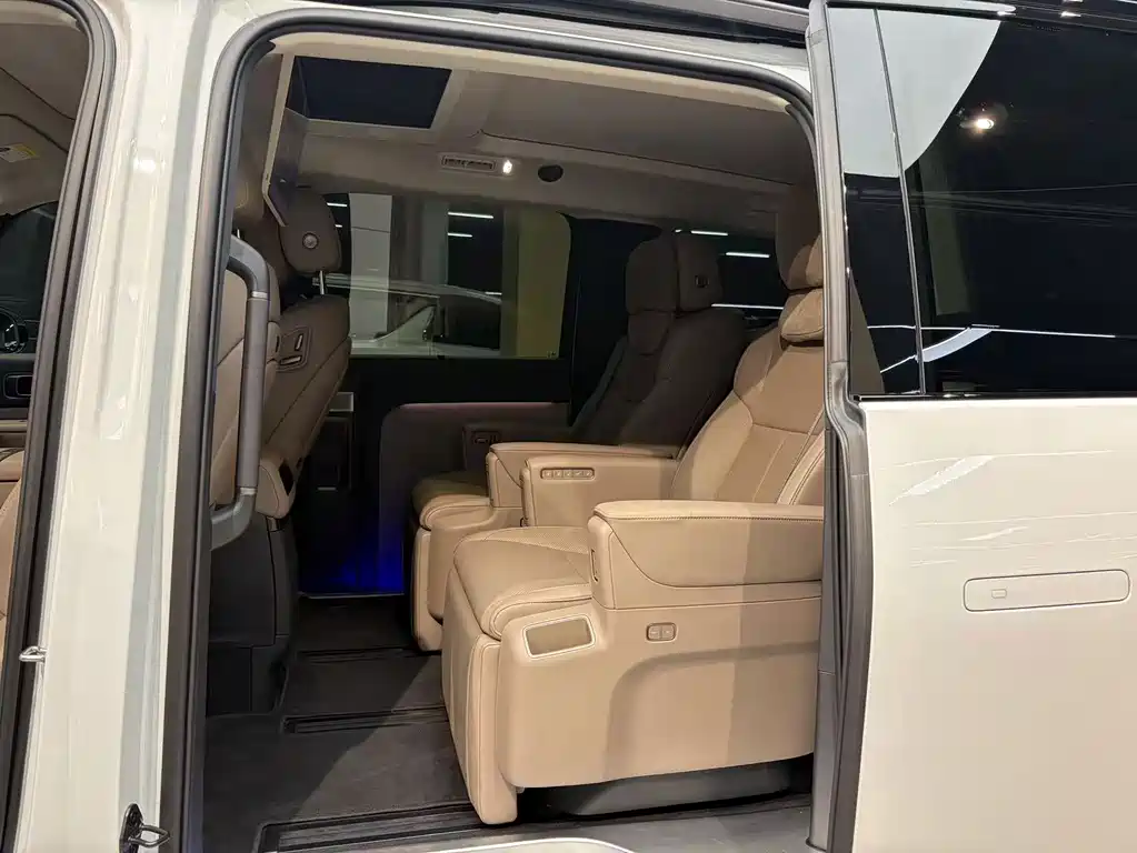 Li Auto Li MEGA — миниатюра 13