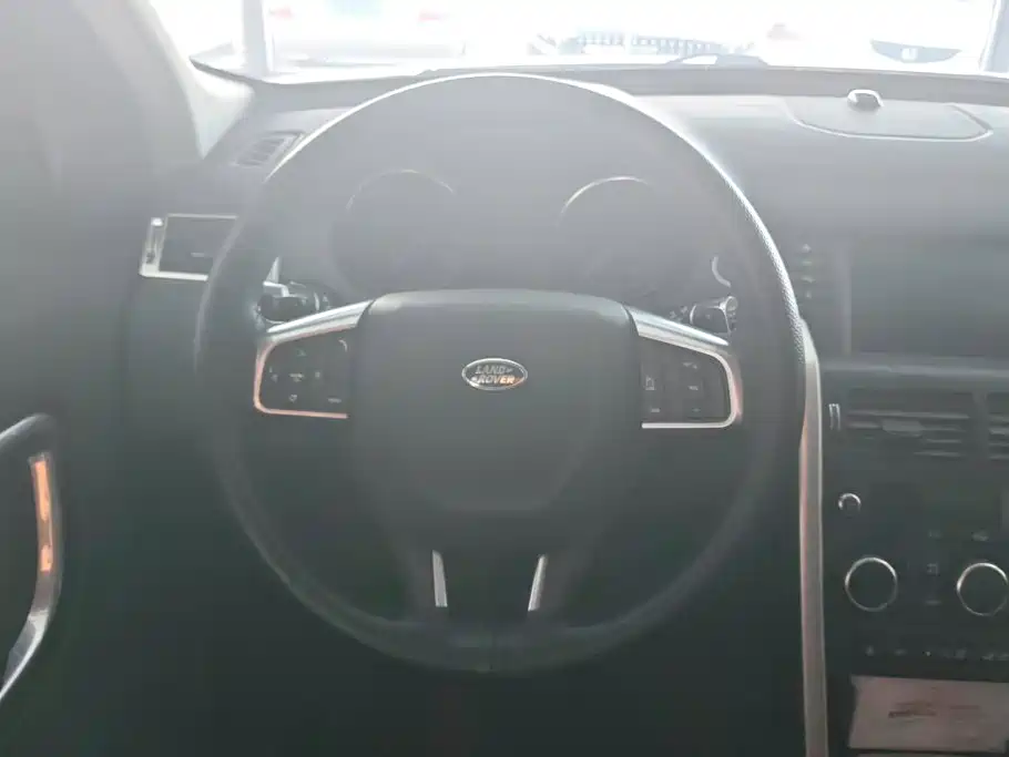 Land Rover Discovery Sport — миниатюра 15