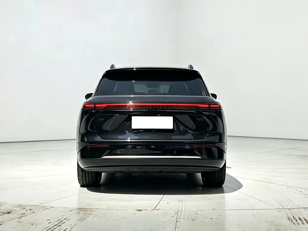 XPeng G9 — миниатюра 7