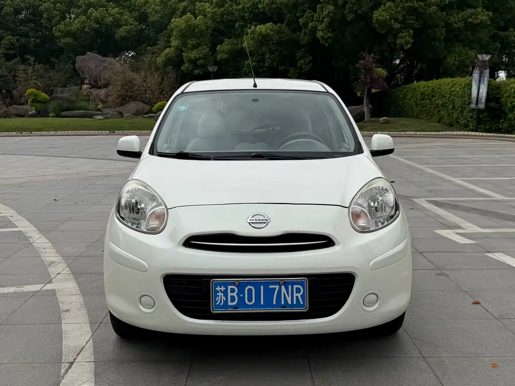 Nissan March 2014