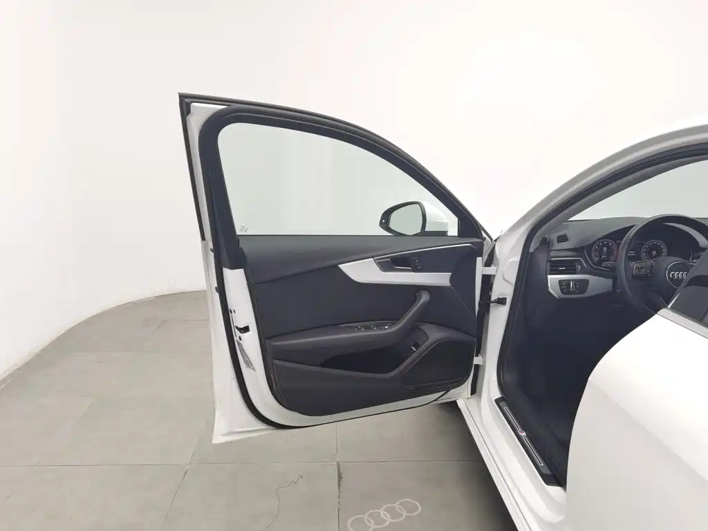 Audi A4L — миниатюра 8