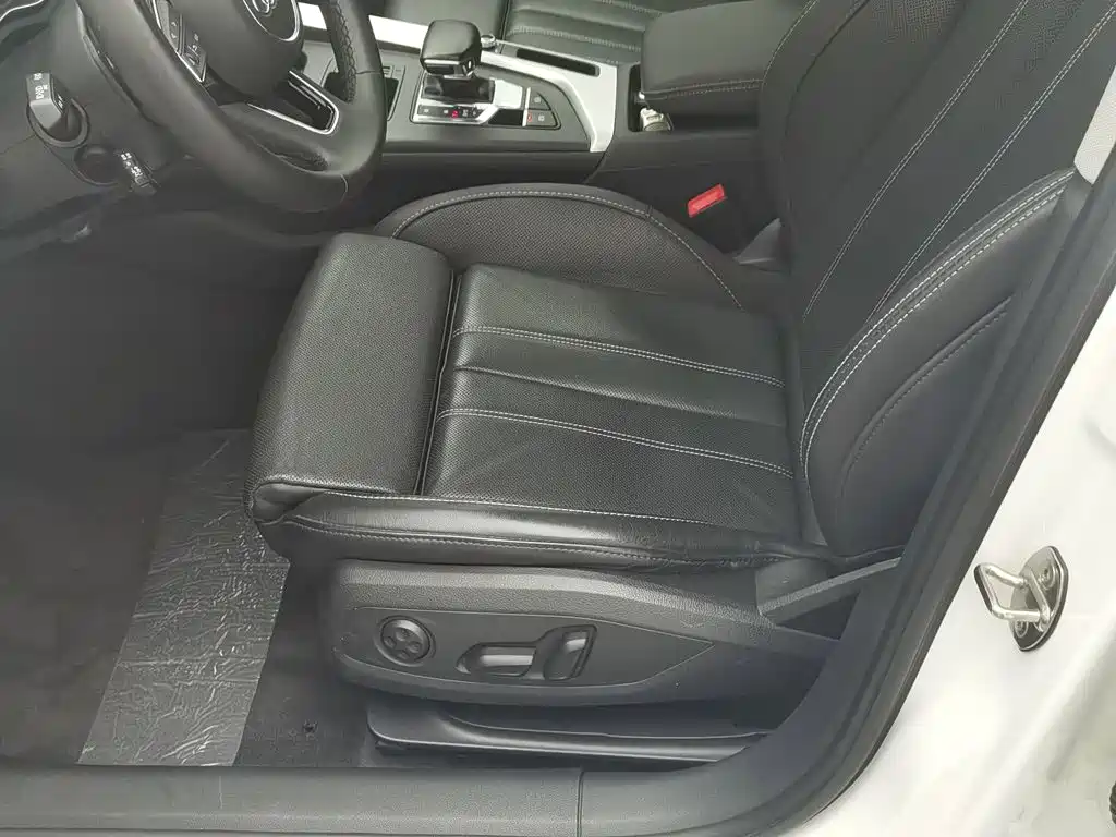 Audi A4L — миниатюра 20