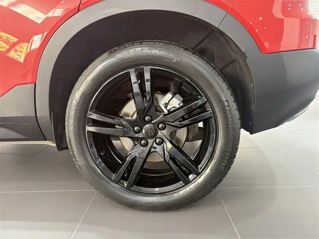 Volvo XC40 — миниатюра 14