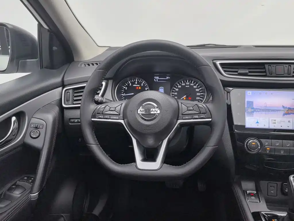 Nissan Qashqai — миниатюра 11
