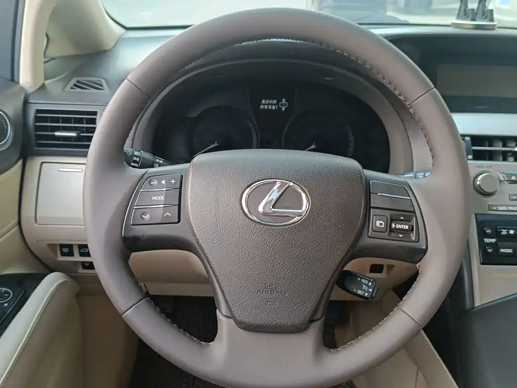 Lexus RX — миниатюра 7