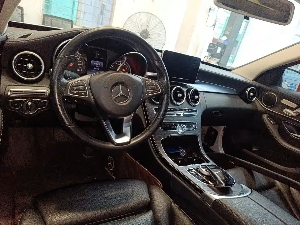 Mercedes-Benz C-Class — миниатюра 3