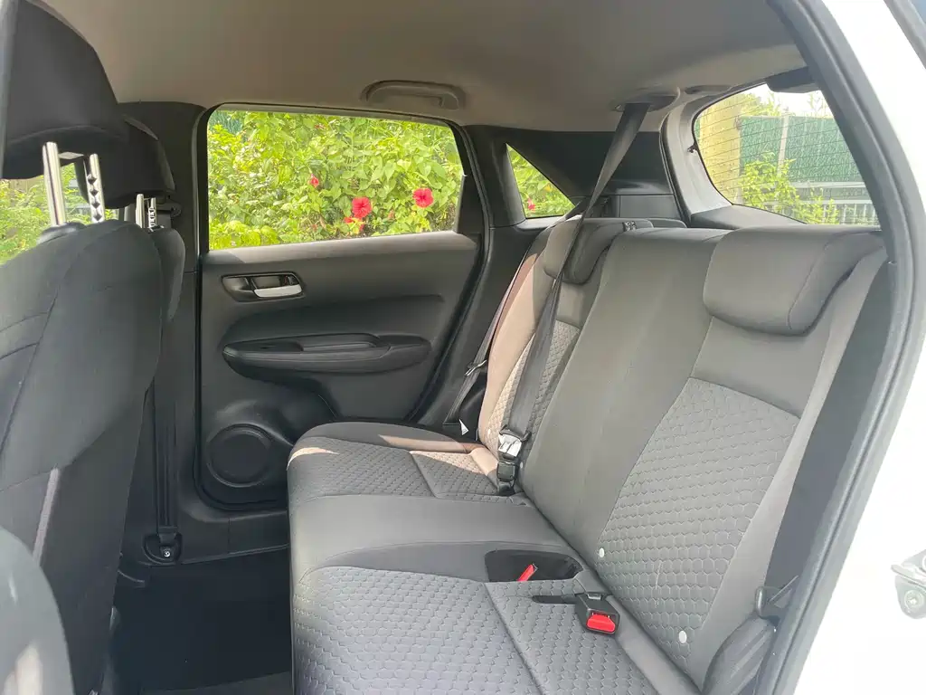 Honda Fit — миниатюра 17