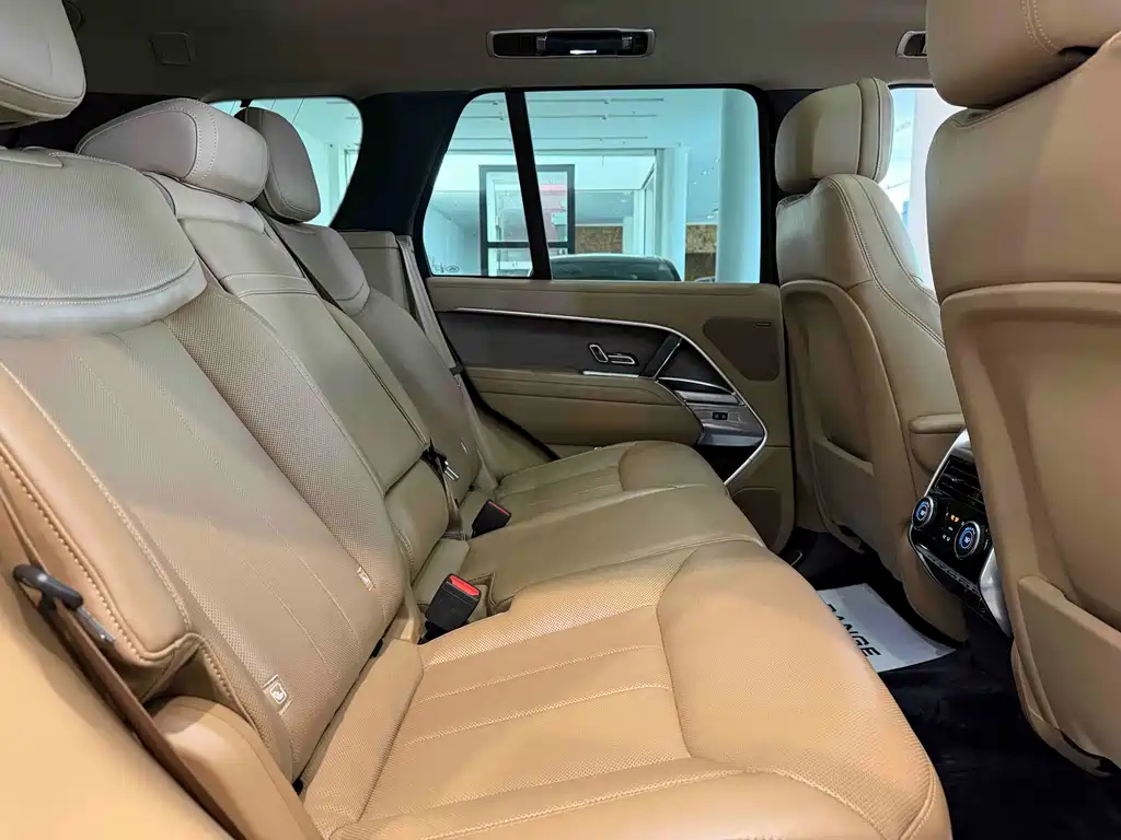 Land Rover Range Rover — миниатюра 19