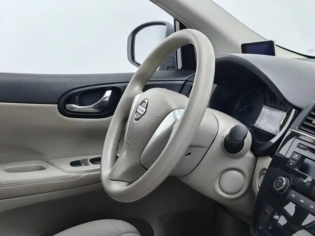 Nissan Tiida — миниатюра 22