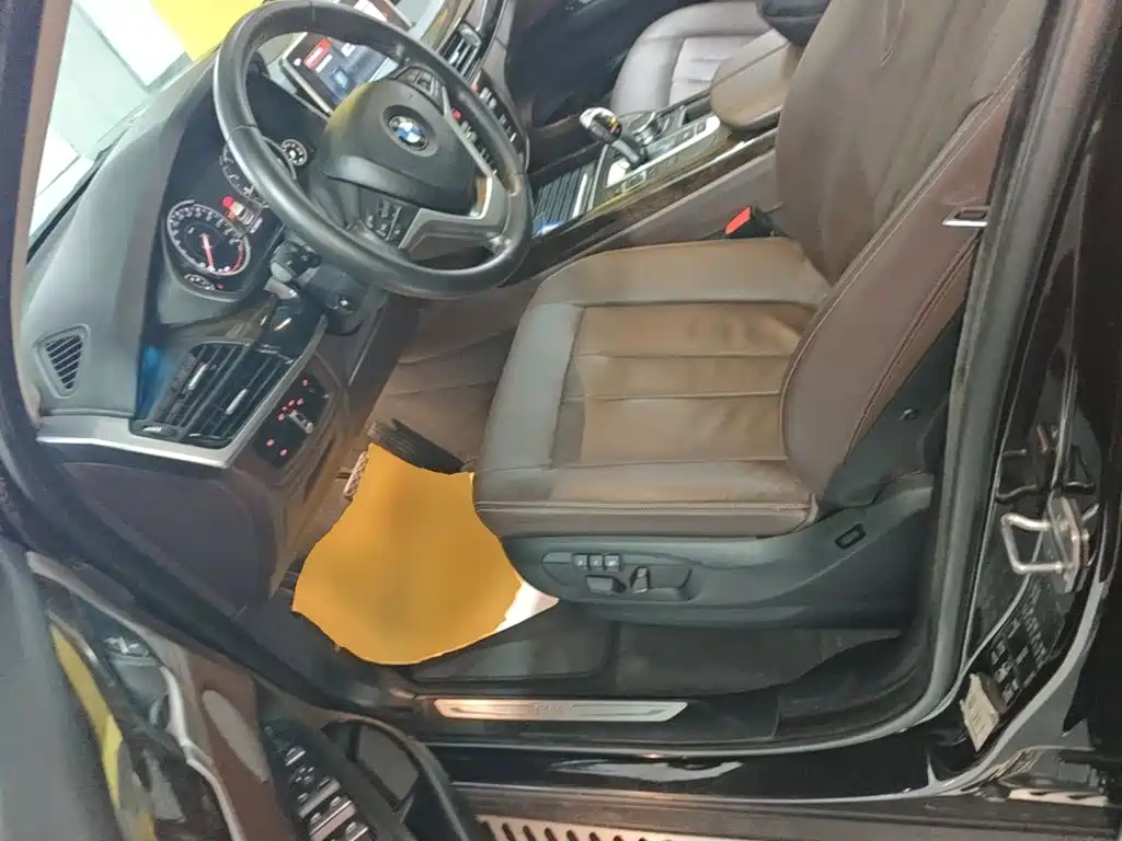 BMW X5 (Import) — миниатюра 15