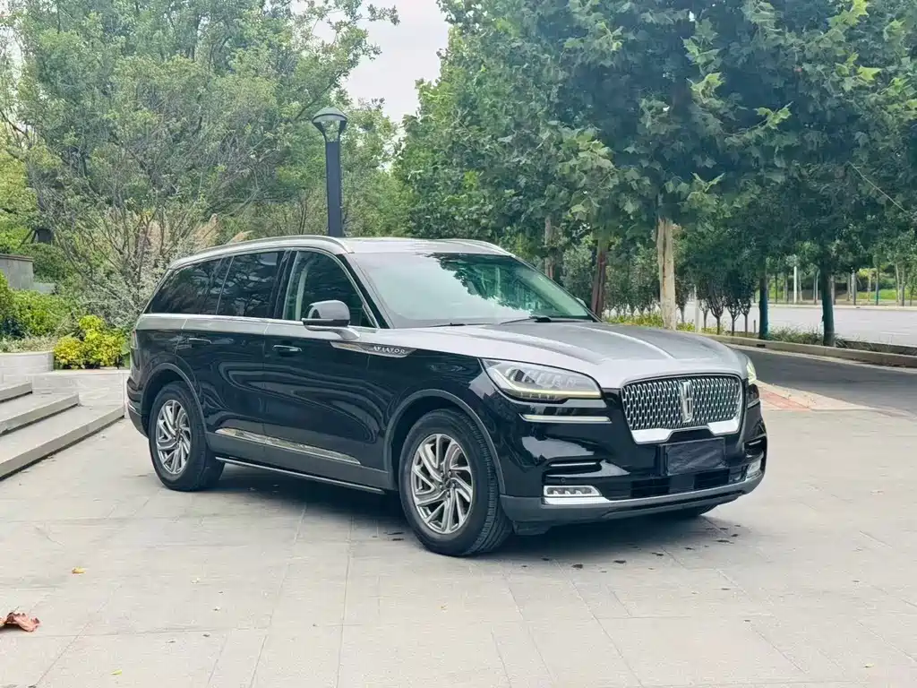 Lincoln Aviator — миниатюра 3