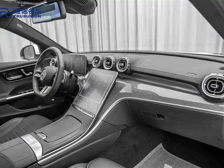 Mercedes-Benz C-Class — миниатюра 14