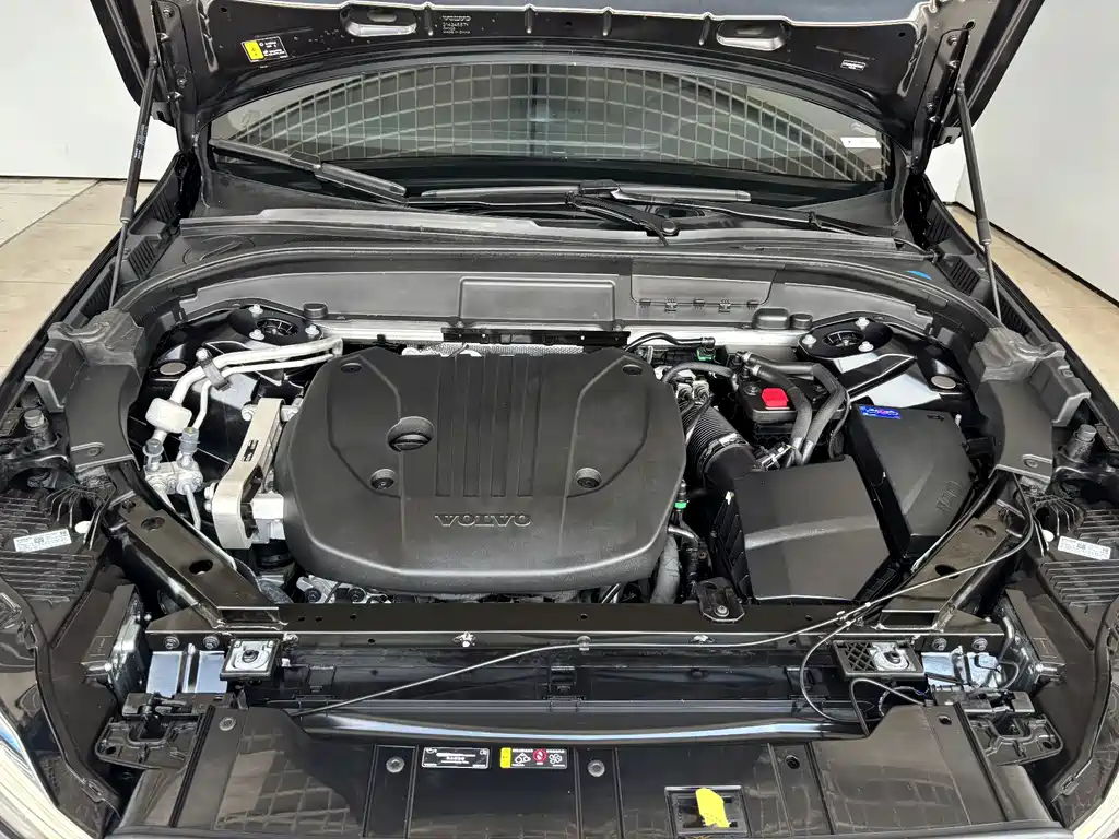 Volvo XC60 — миниатюра 32