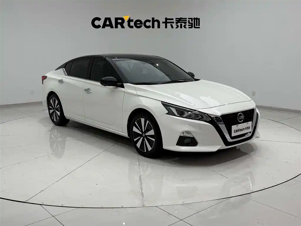 NISSAN TEANA