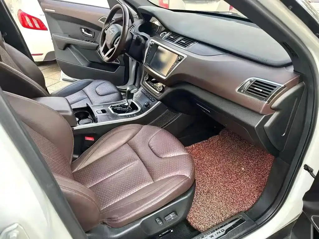 Landwind Landwind X7 — миниатюра 6