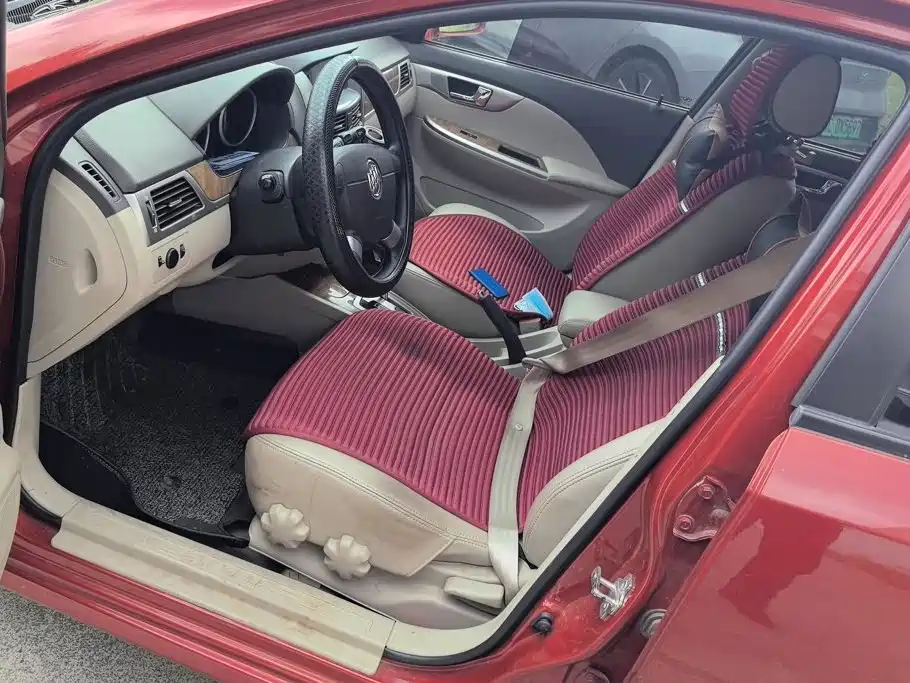 Buick Excelle — миниатюра 9