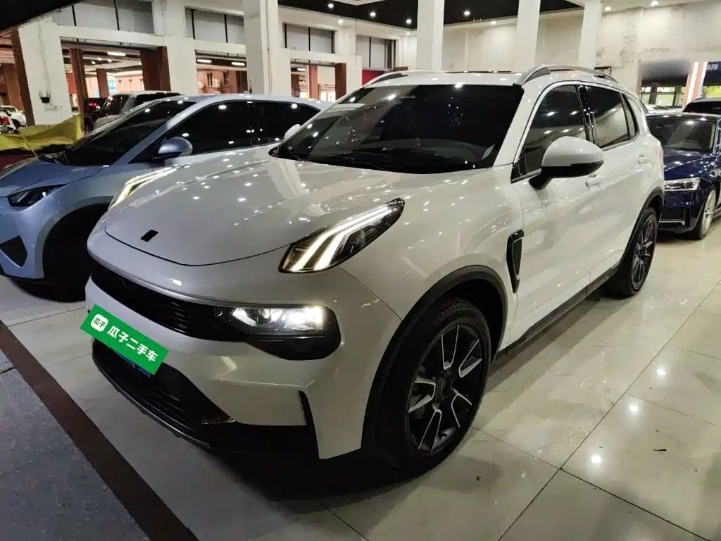 Lynk & Co 01 — миниатюра 2