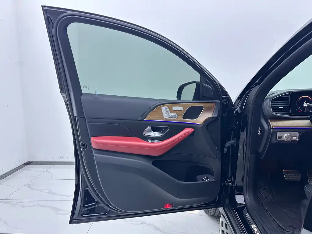 MERCEDES-BENZ GLE COUPE