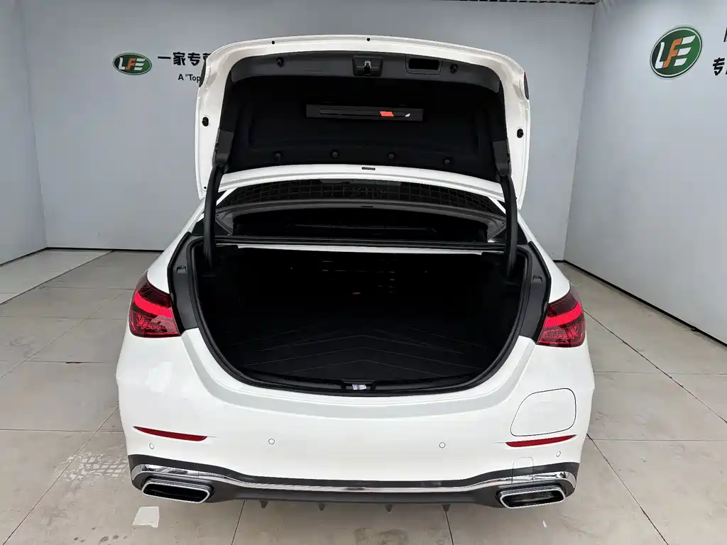 Mercedes-Benz C-Class New Energy — миниатюра 30