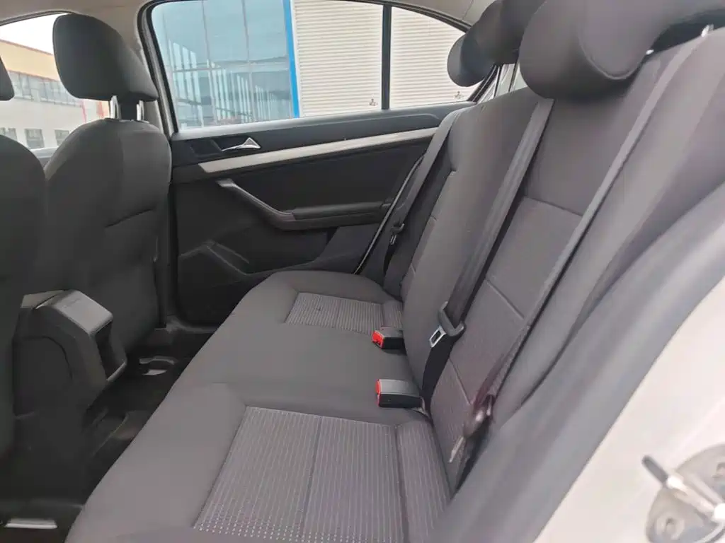 Volkswagen Lavida — миниатюра 13