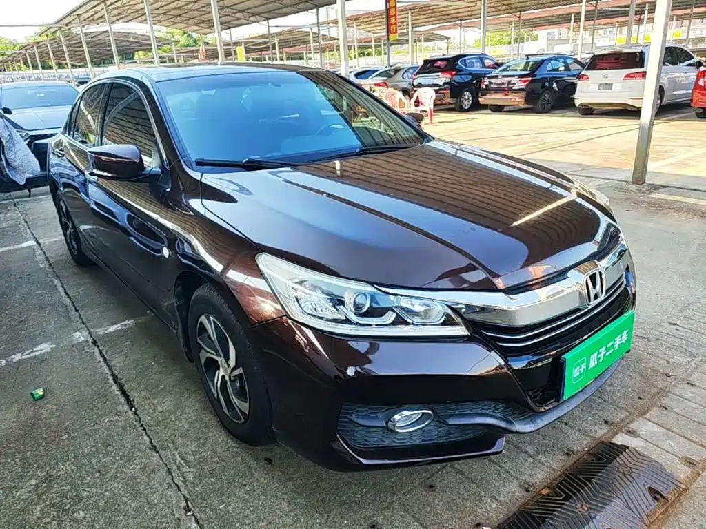 Honda Accord — миниатюра 4