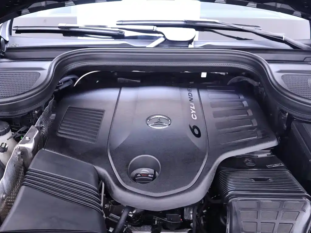 Mercedes-Benz GLE (Import) — миниатюра 25