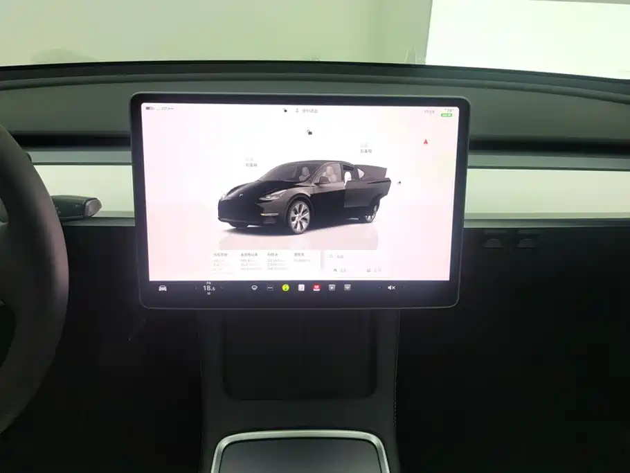 Tesla Model Y — миниатюра 13