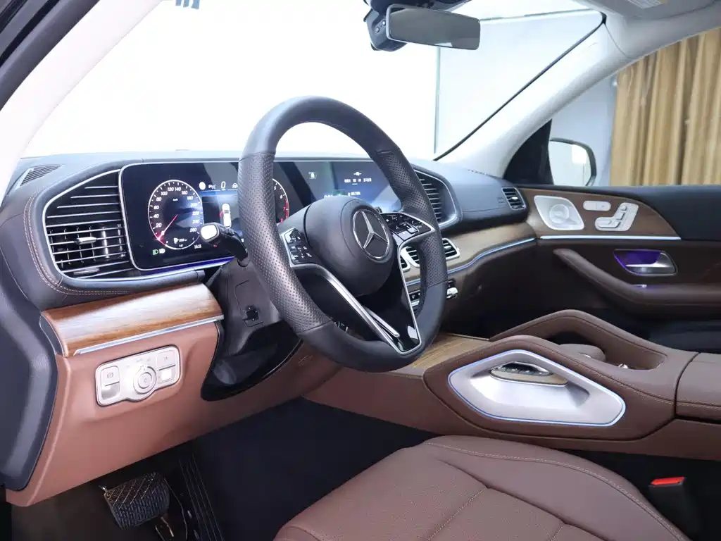 Mercedes-Benz GLE (Import) — миниатюра 11