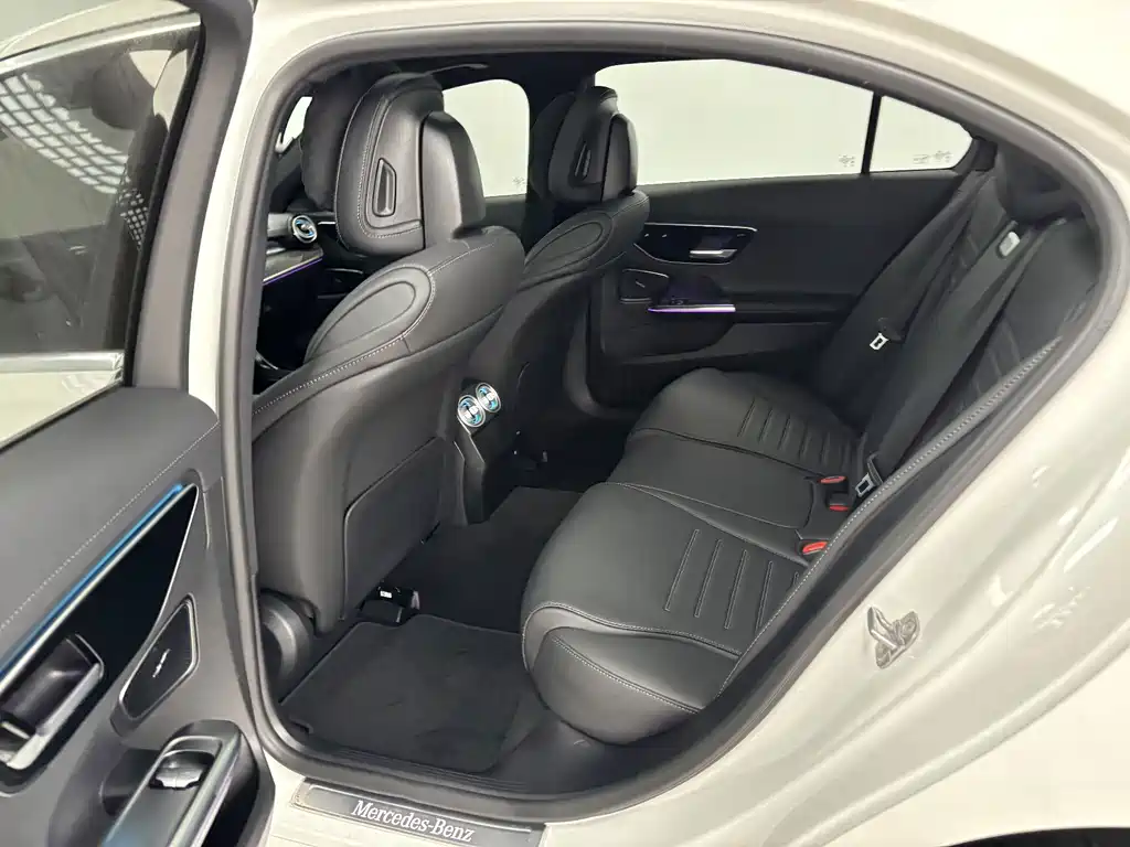 Mercedes-Benz C-Class New Energy — миниатюра 23