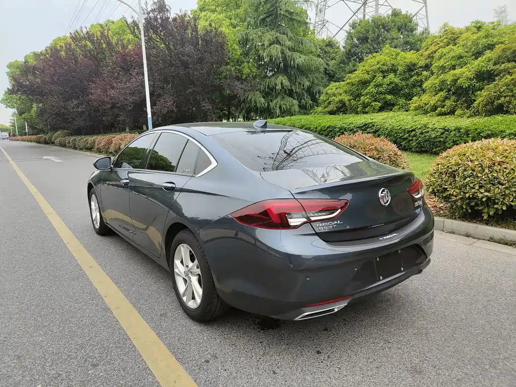 Buick Regal 2022 552T Smart
