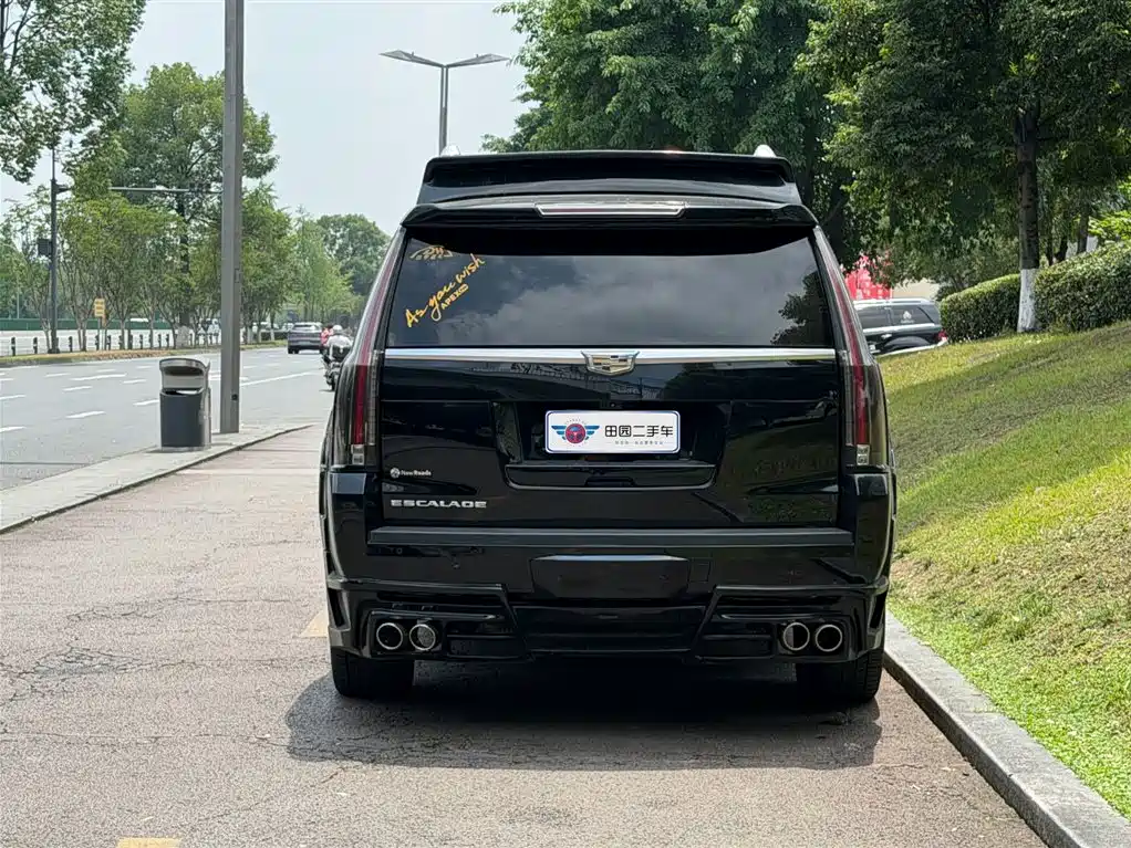 Cadillac Escalade 2017 6.2L