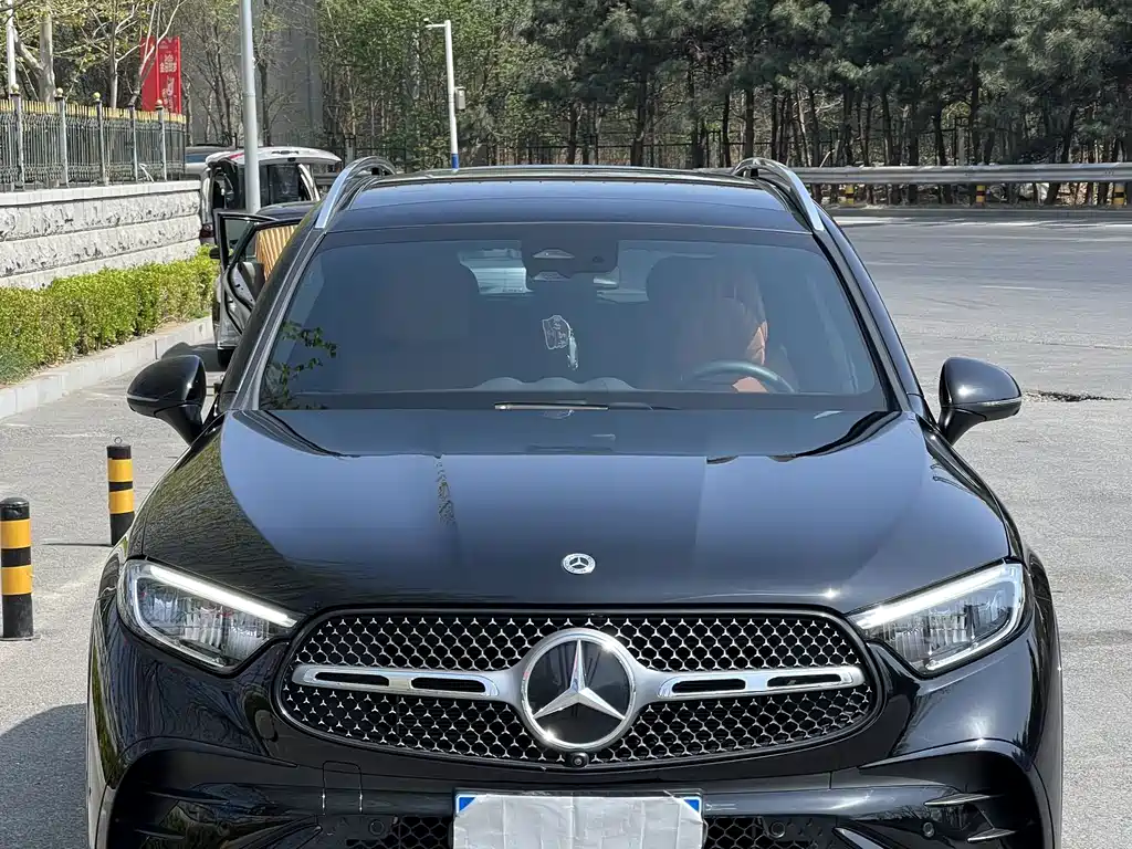 Mercedes-Benz GLC 2023 GLC 300 L 4MATIC 7 мест