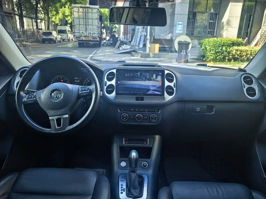 Volkswagen Tiguan — миниатюра 6