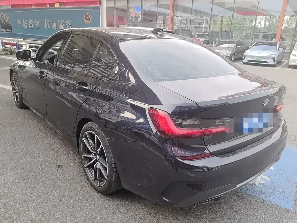 BMW 3 Series — миниатюра 11