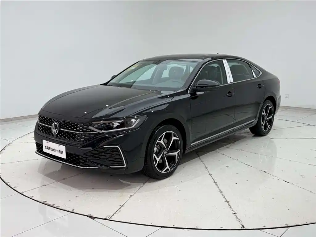 Volkswagen Passat 2026 330TSI Elite