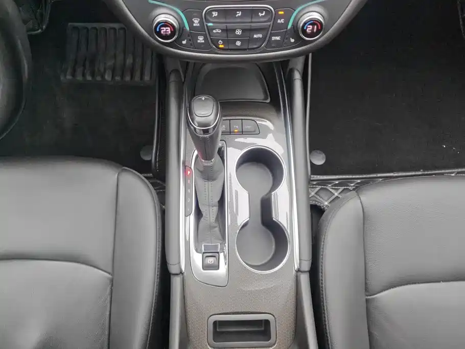 Chevrolet Malibu XL — миниатюра 16