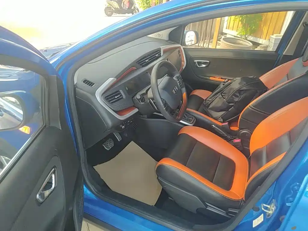 Geely Vision X1 — миниатюра 16