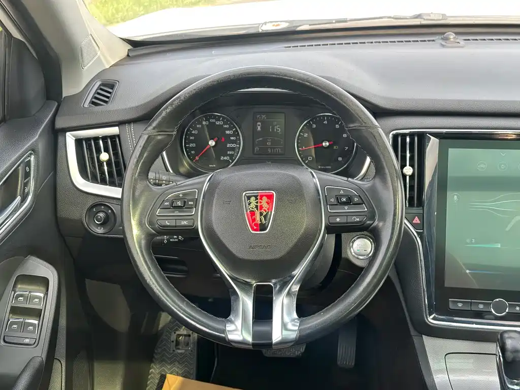 Roewe RX5 — миниатюра 8