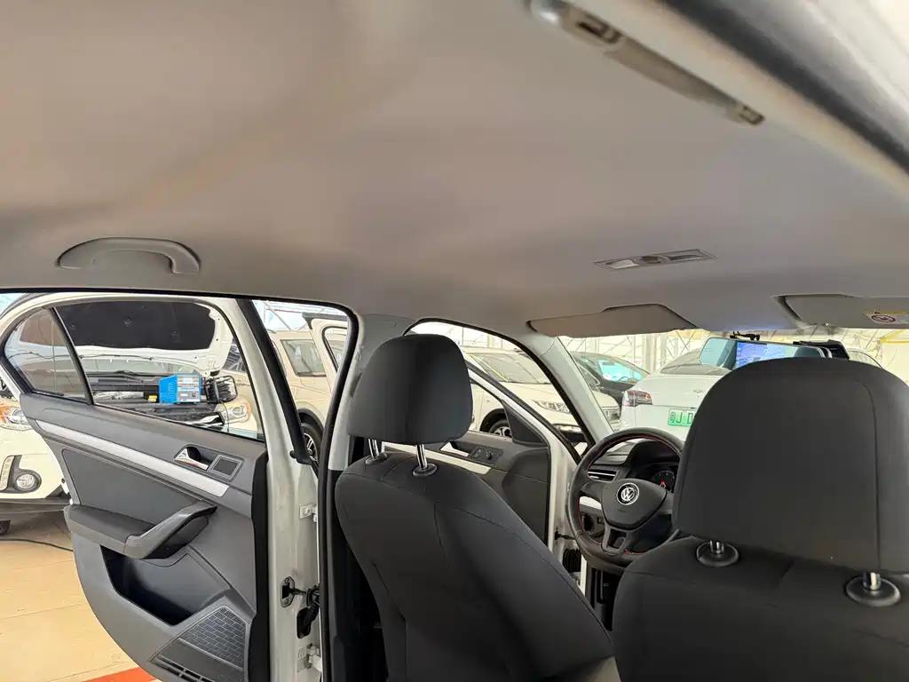 Volkswagen Lavida — миниатюра 24