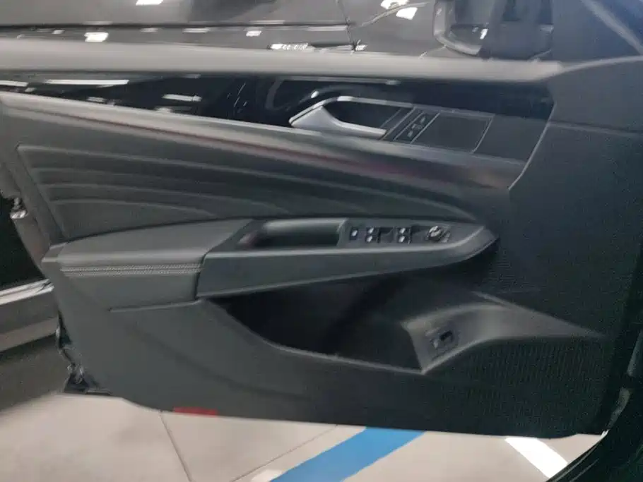 Volkswagen Passat — миниатюра 7